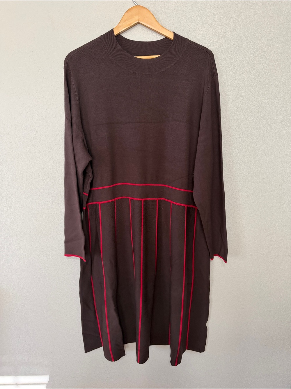 Women's Long Sleeve Brown Knit Dress with Red Piping 3X Stretchy Beautiful!
